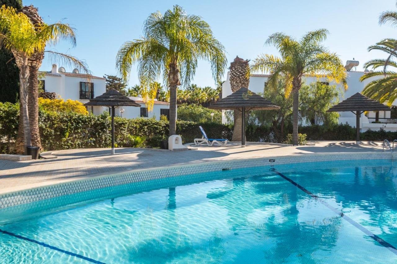 Beach Praia - Sleep 5 - Pool - Free Wi-Fi - Air Con Albufeira Exterior photo